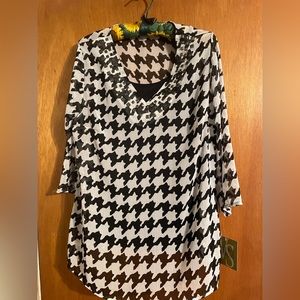 Valerie Stevens Medium Layered Blouse. Black and White. New with tags.